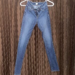 Abercrombie size 25 x 29